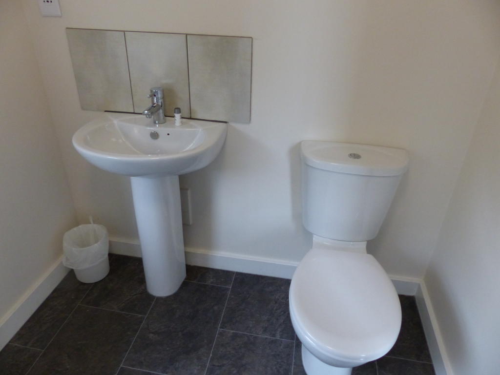 The Sun Inn Englefield Green Room photo